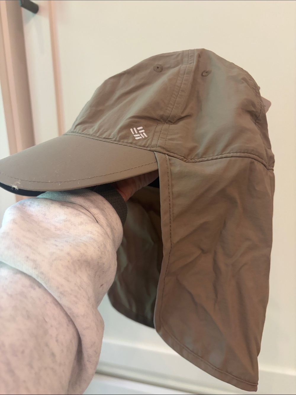 Columbia Olive Green Sun Hat with Neck Flap